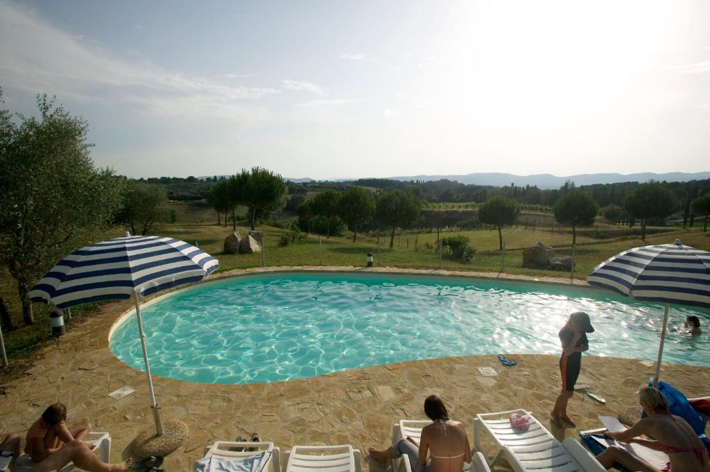 Agriturismo La Grotta Di Montecchino Siena Exterior foto