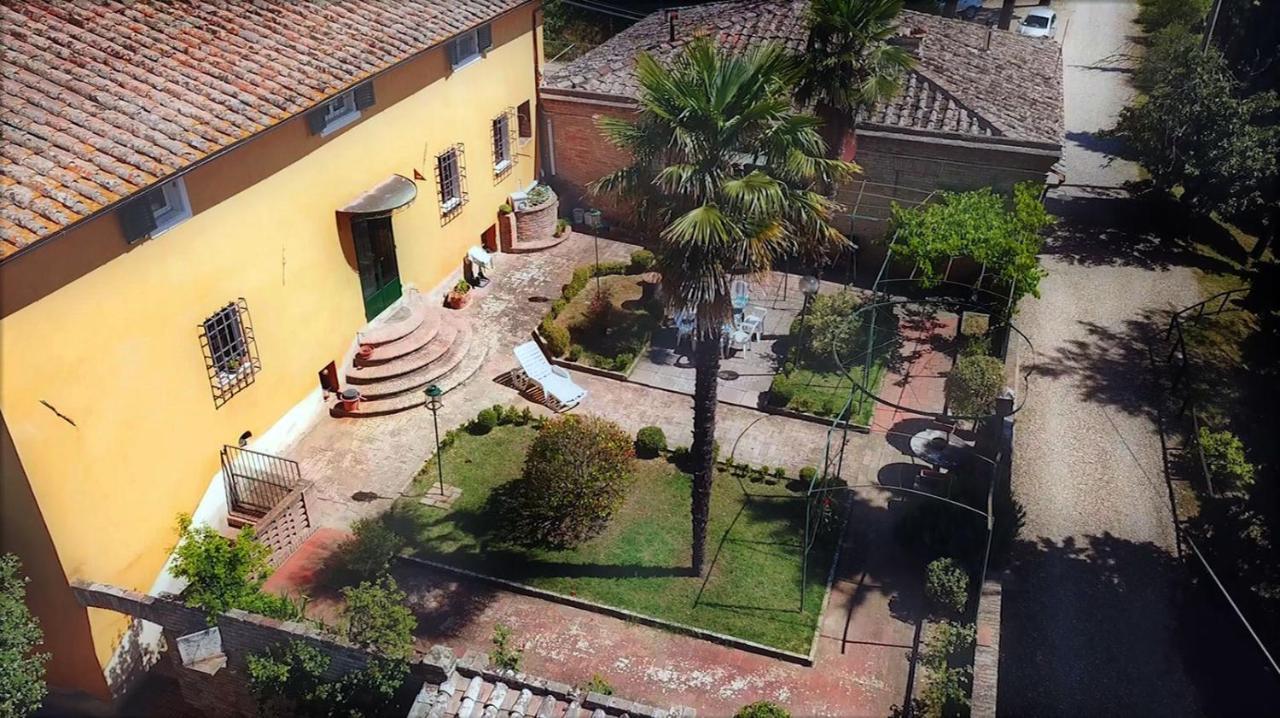Agriturismo La Grotta Di Montecchino Siena Exterior foto